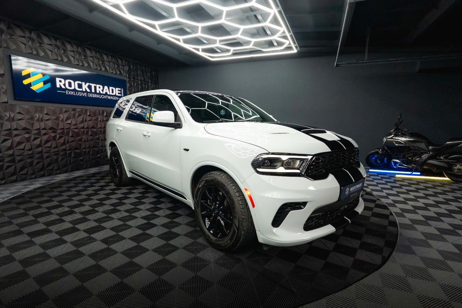 Fahrzeugabbildung Dodge Durango 5.7 V8 R/T SRT 4x4 Night-Paket Modell 22