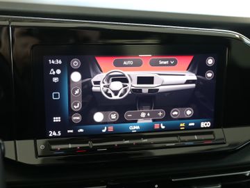 Volkswagen Caddy Maxi eHYBRID DSG STYLE LED ACC 7SITZ AHK