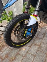 Husqvarna 901 Expedition - HUSQVARNA ENDURO