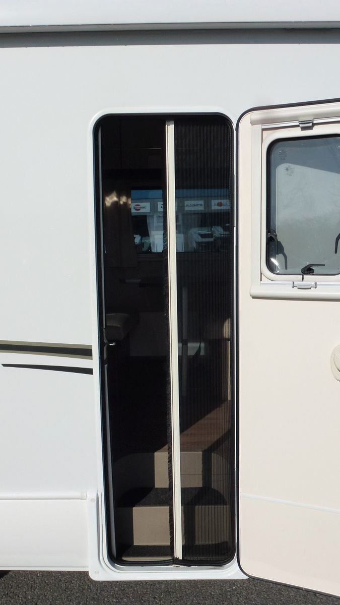 Fahrzeugabbildung XGO Dynamic 27 - 6 Schlaf- und 6 Sitzplätze -