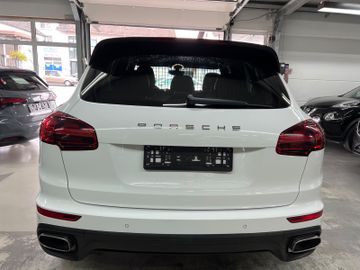 Porsche Cayenne - 5