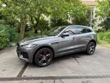 Jaguar F-Pace 30d AWD R-SPORT Automatik 300 SPORT - gebrauchte Jaguar F-Pace aus dem Jahr 2019