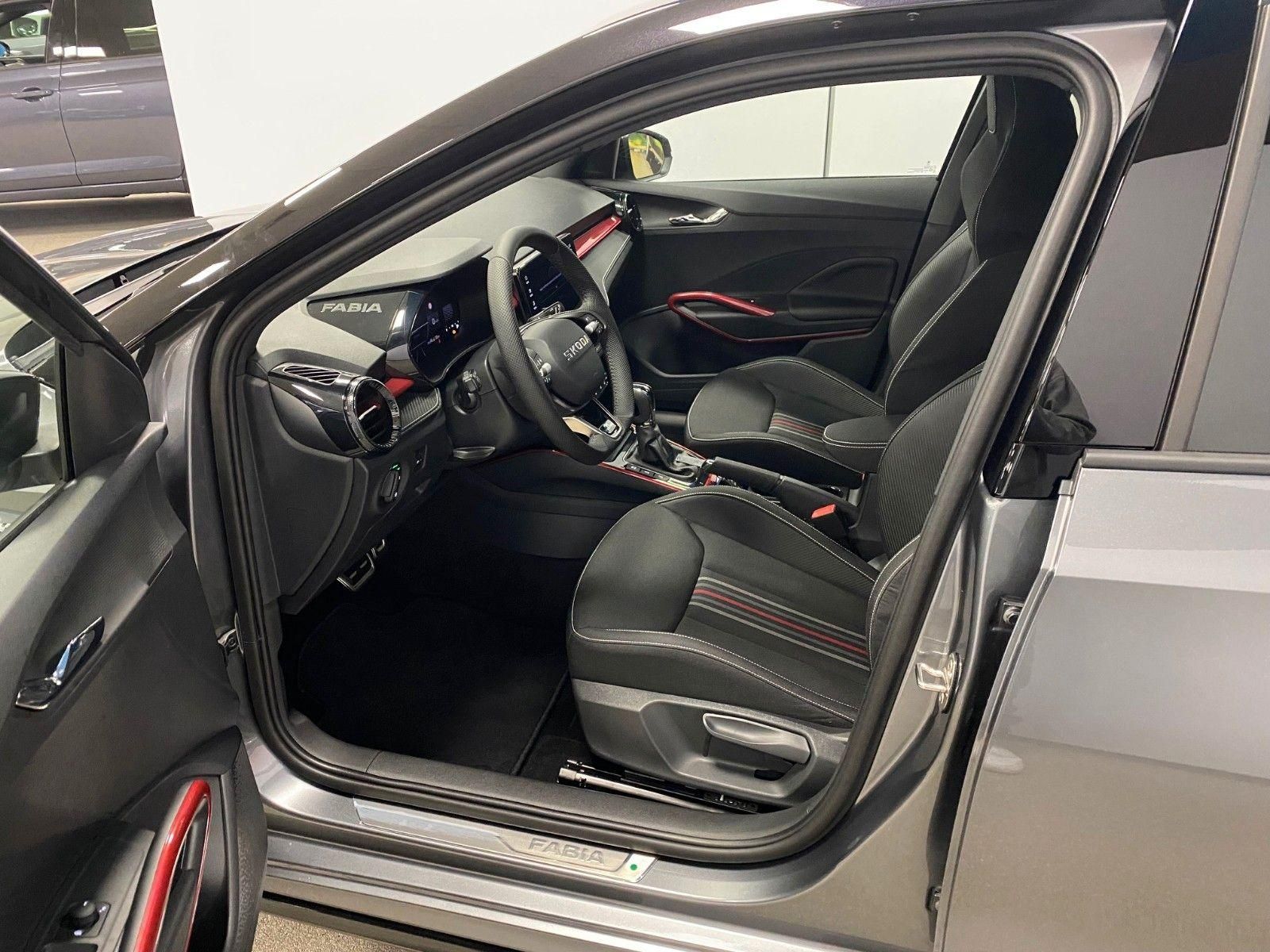 Fahrzeugabbildung SKODA Fabia 1.0 TSI DSG Monte Carlo+KAMERA+AppCon+PDC+