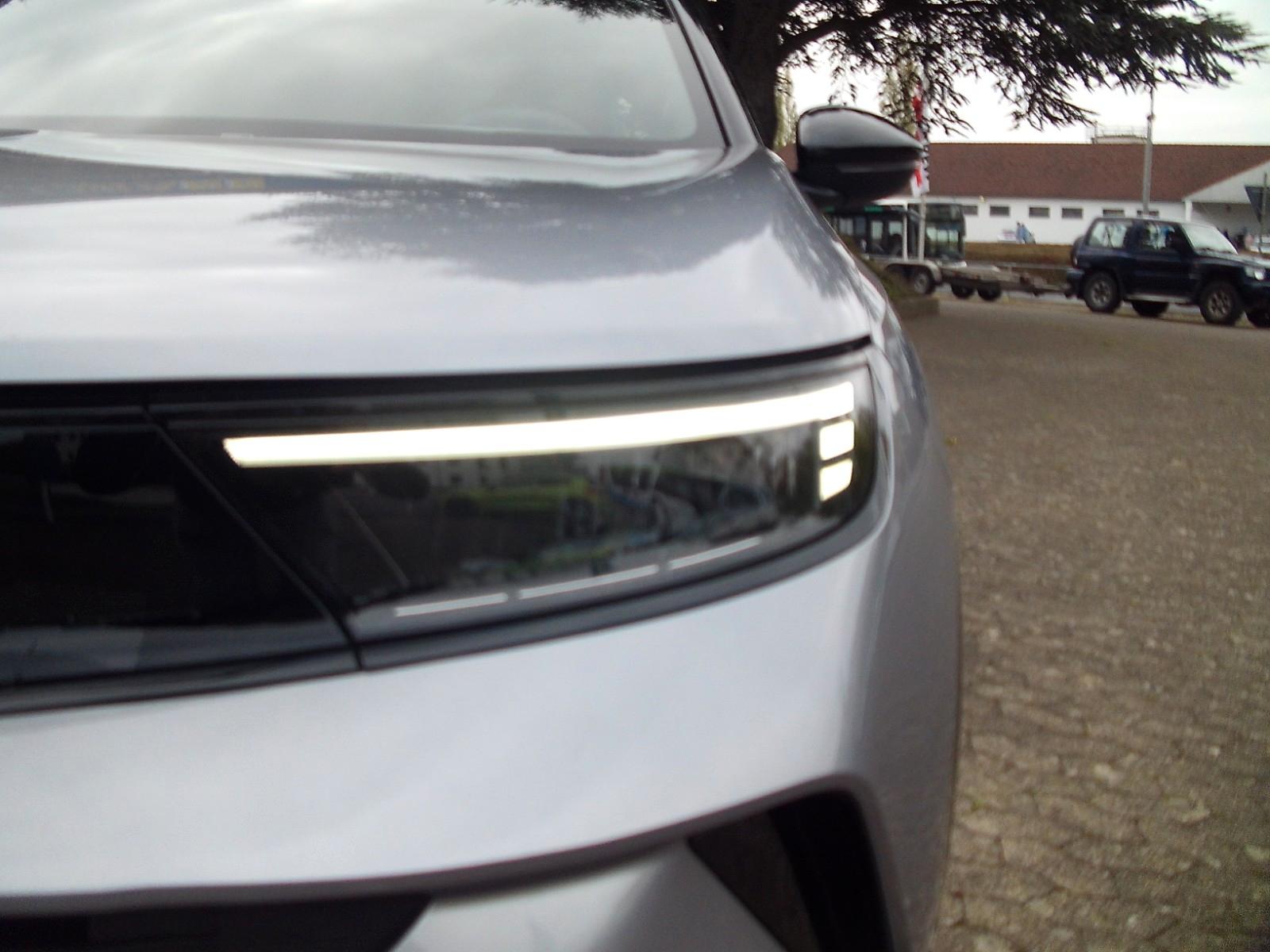 Opel Mokka 1.2T GS LED PDC+Kam SHZ LHZ Navi-App AT
