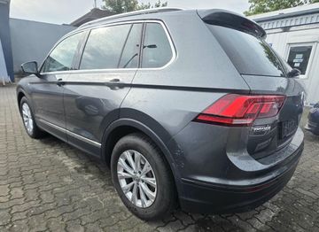 Volkswagen Tiguan - 5
