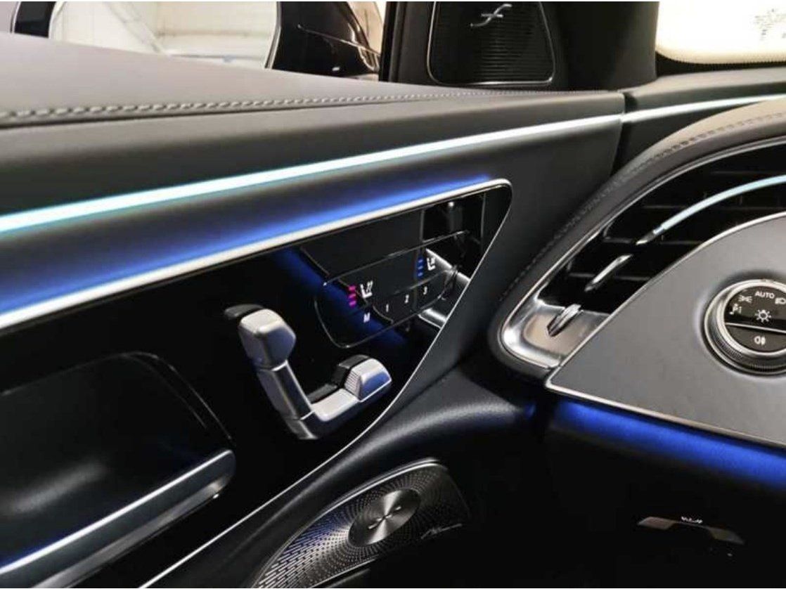 Fahrzeugabbildung Mercedes-Benz E53AMG Hyb Prem DYNAMIC+ FahrAssi HAL Pano Nappa
