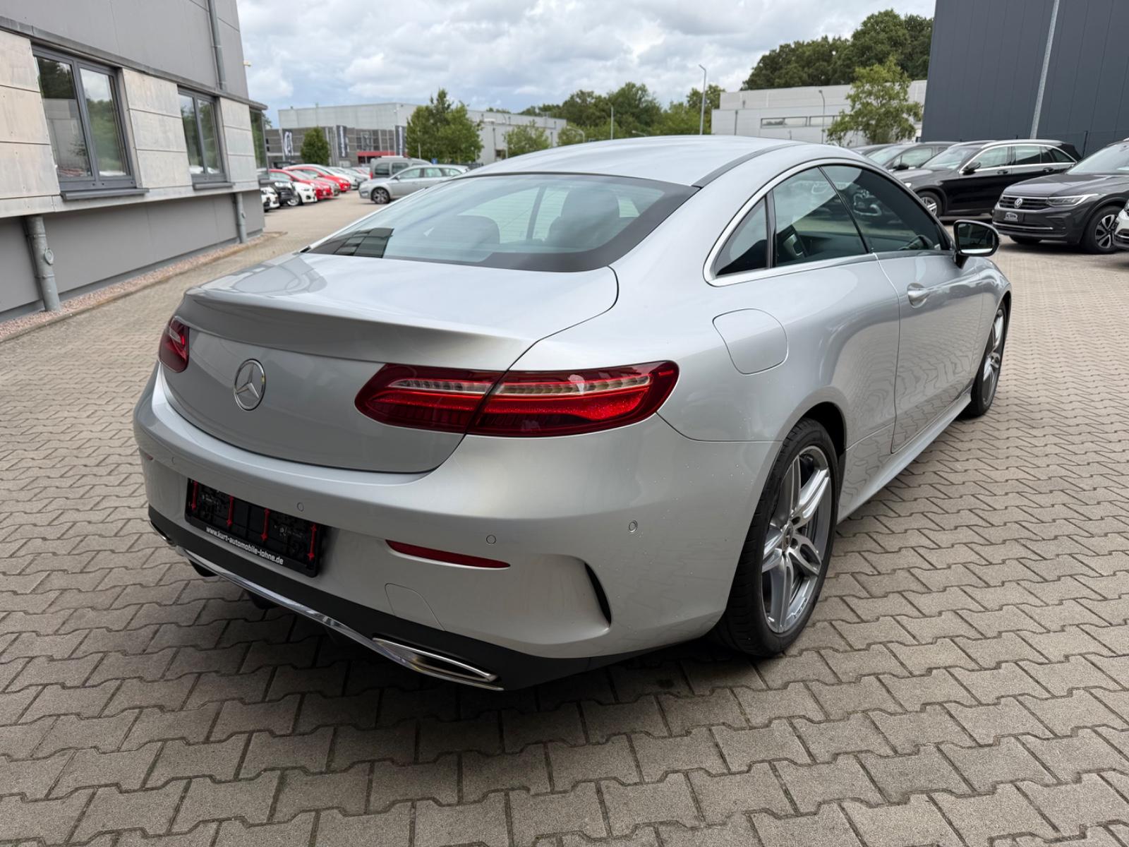 Mercedes-Benz E 200/COUPE/AMG LINE/BURMESTER/DIGITALTACHO/LED