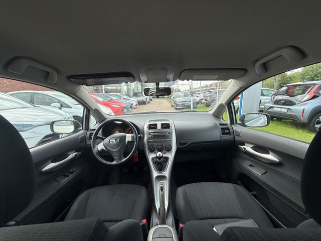 Toyota Auris Luna