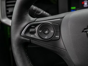 Opel Mokka e Elegance Kamera Fahrerassistenz-Paket