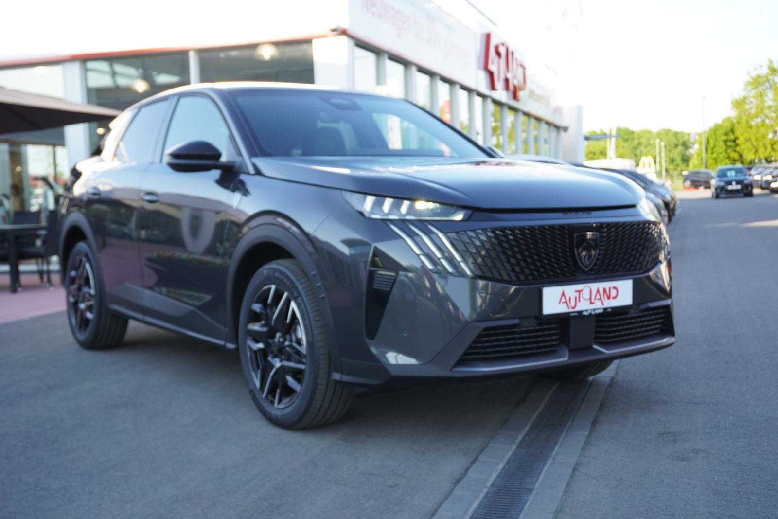 Peugeot 3008 GT 1.2 Hybrid 145 Aut. Matrix ACC Navi Kame imagem 3