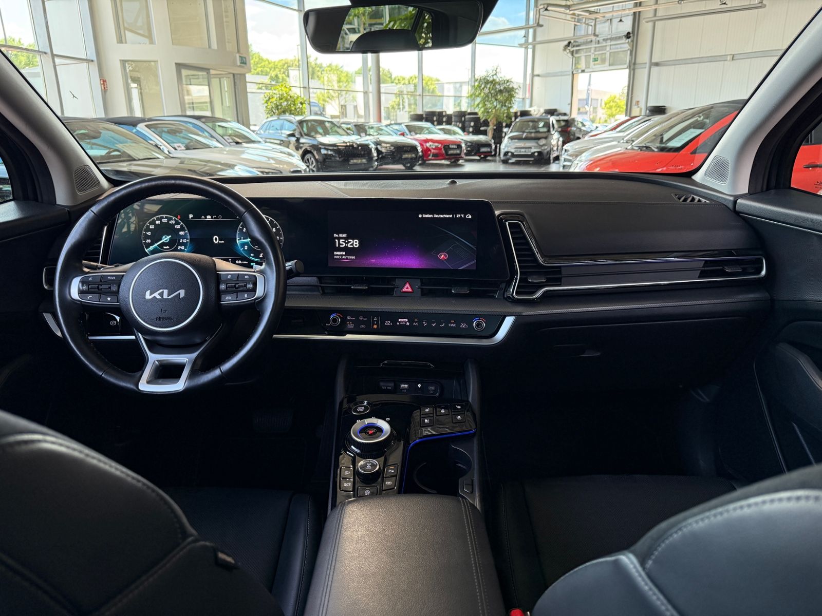 Fahrzeugabbildung Kia Sportage Spirit 4WD AHK PANO 360° H/K LEDER