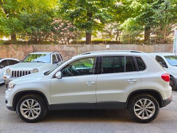 Volkswagen Tiguan - 4
