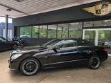 Mercedes-Benz E 200 Cabrio CGI AUTOMATIK LEDER/KAMERA/NAVI/H&K - gebrauchte Mercedes-Benz E 200 aus dem Jahr 2012