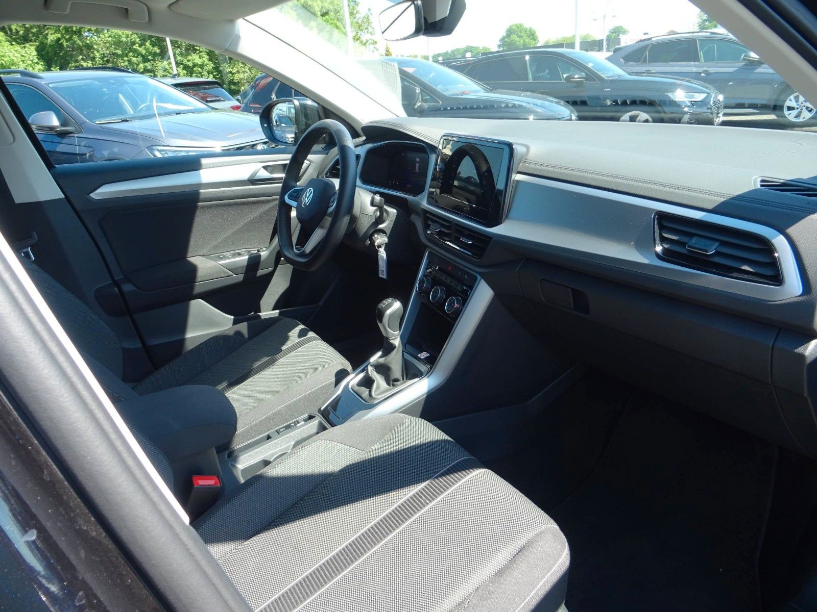 Volkswagen T-Roc 1.0 TSI Life Virt Led Navi/App PDC SHZ foto 21