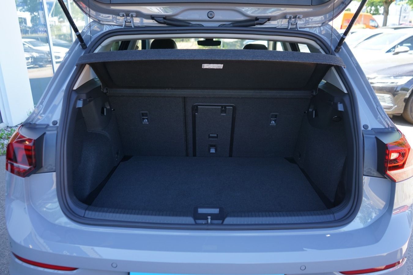 Volkswagen Golf VIII 1.5 eTSI Goal LED Rear View ACC foto 5
