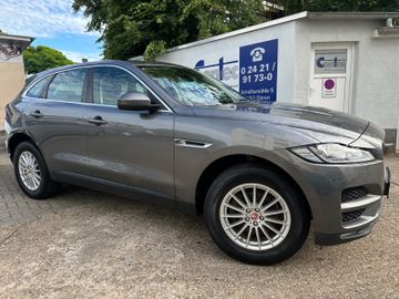 Jaguar F-Pace - 8