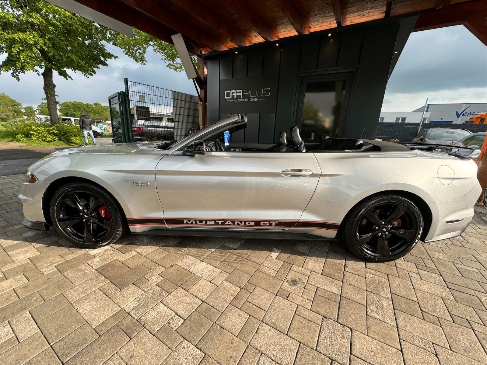 Fahrzeugabbildung Ford Mustang Shelby GT 500 5.0 V8 Premium Performance