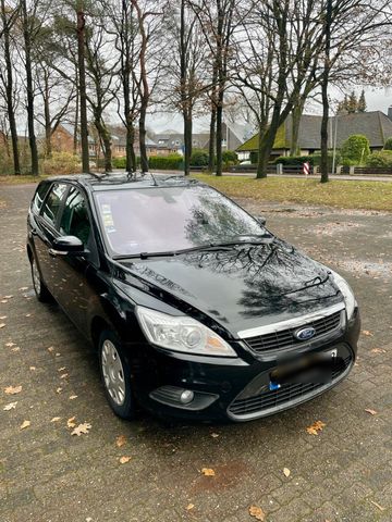 Ford Focus Kombilimousine Schwarz 2007