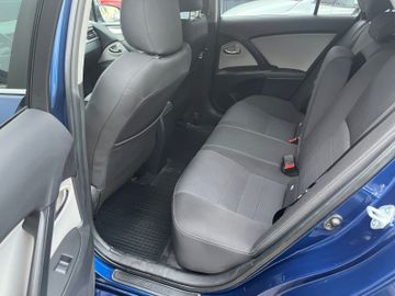 Toyota Avensis - 7