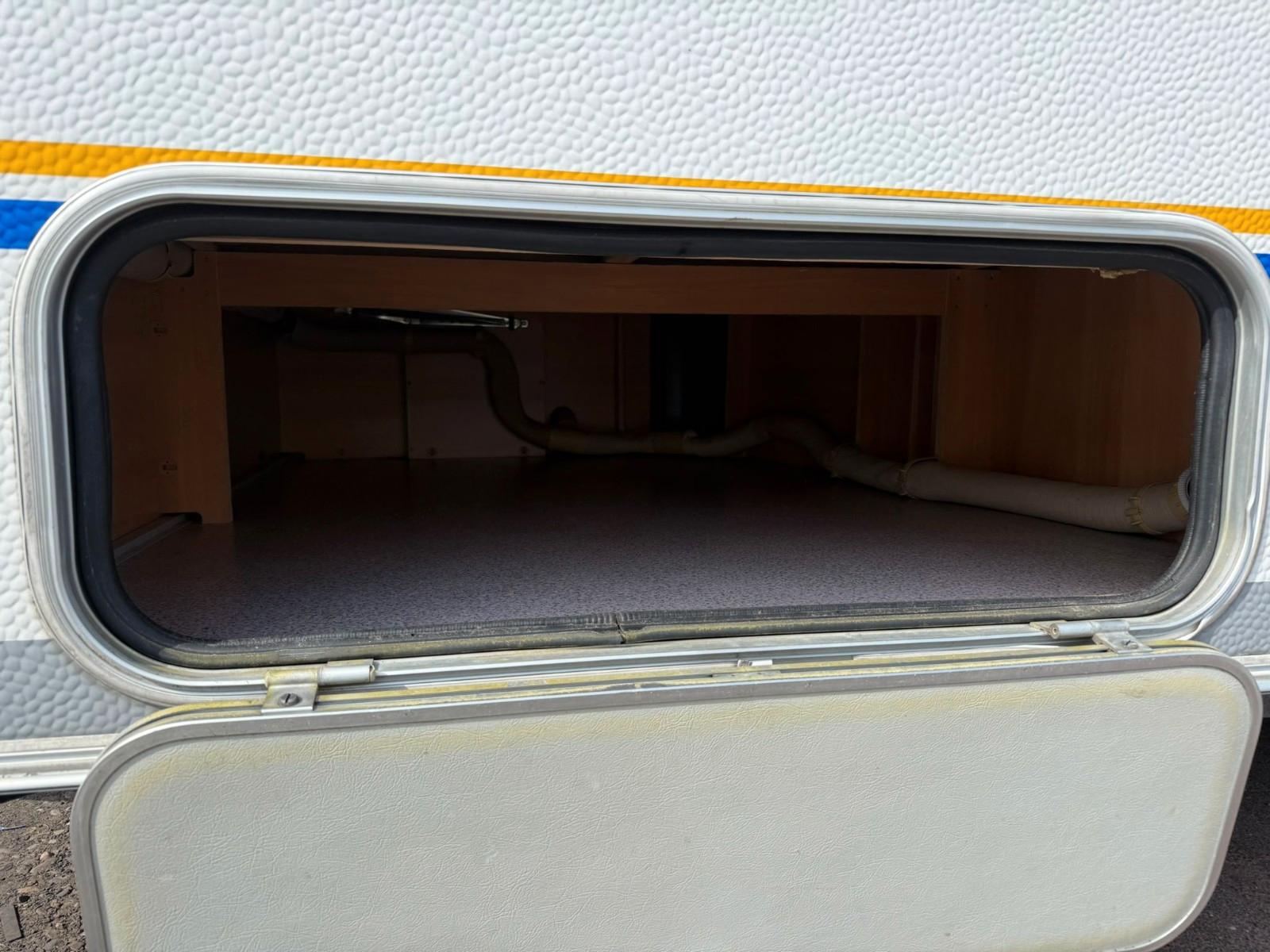 Knaus Vimara/Etagenbett/Tüv-Gas/Sat+TV/Vorzelt