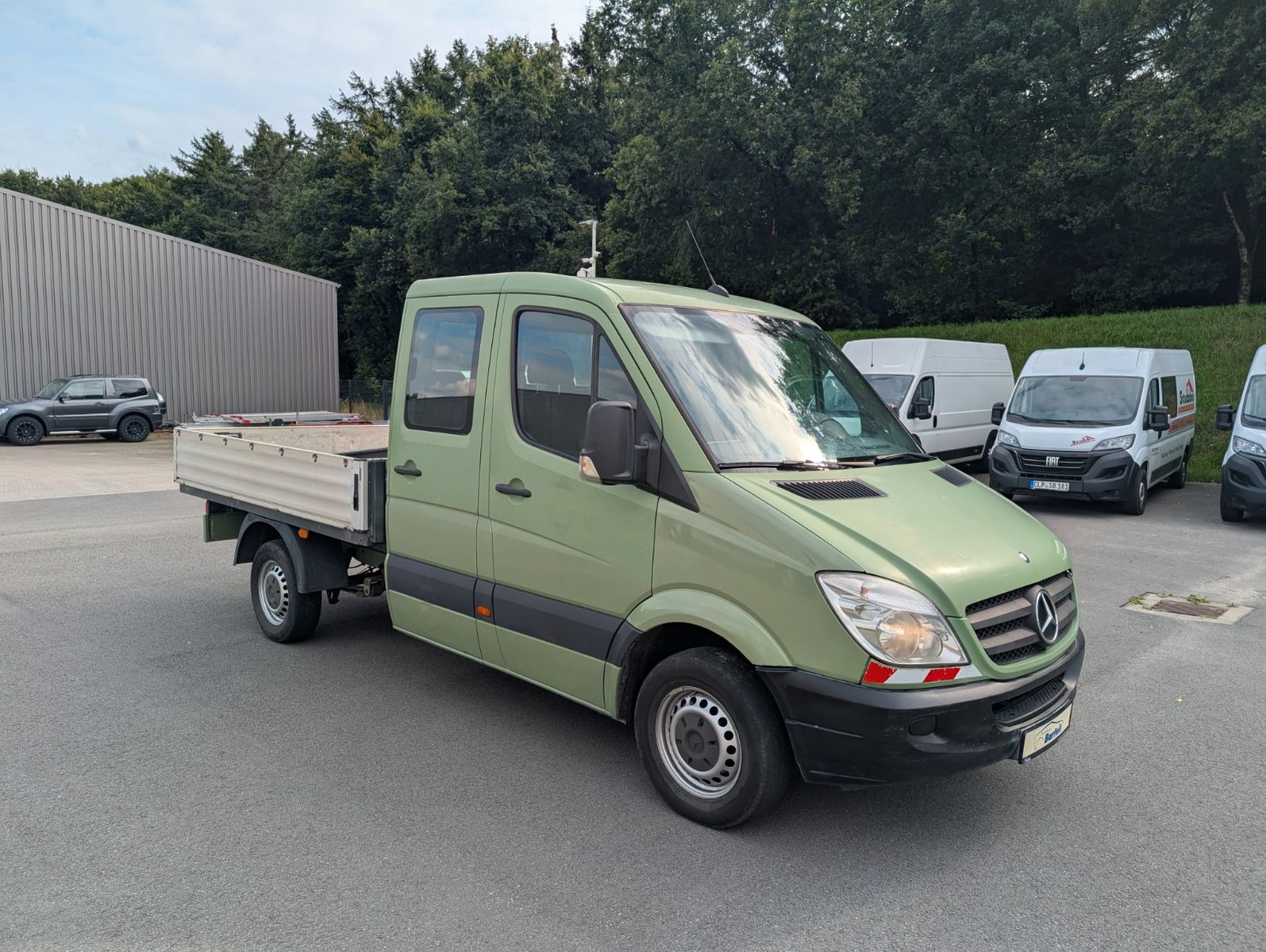 Fahrzeugabbildung Mercedes-Benz Sprinter Pritsche DoKa AHK
