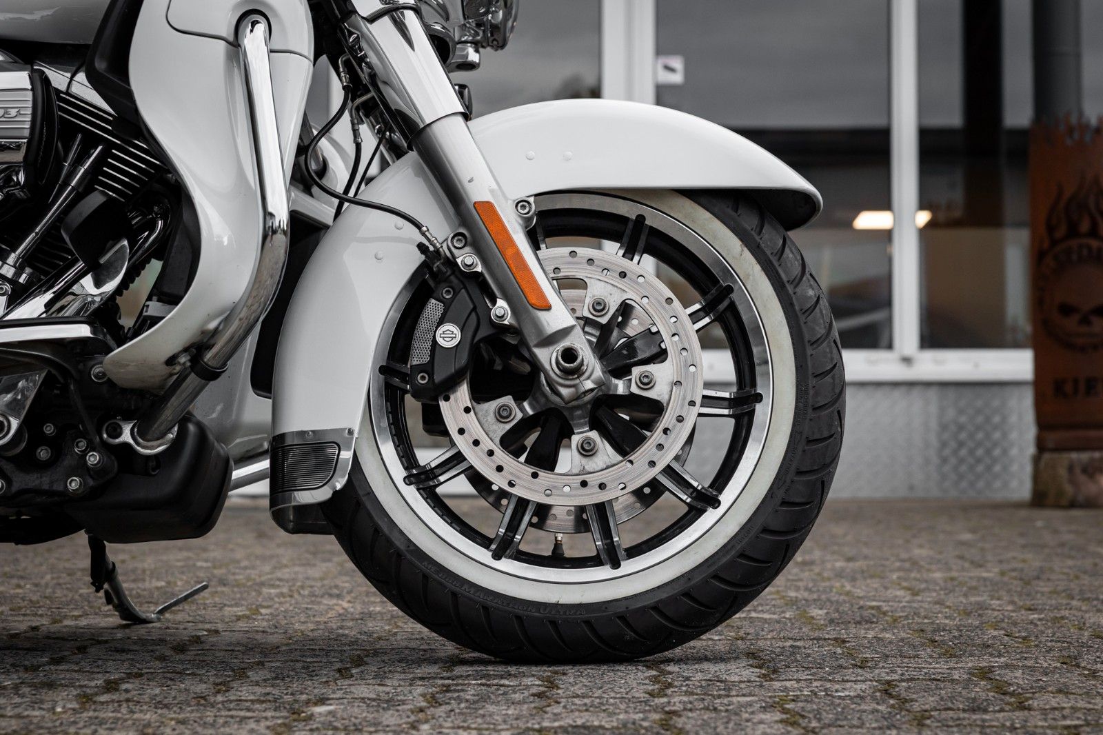 Fahrzeugabbildung Harley-Davidson E-Glide Ultra 103 cui FLHTKL - Kesstech -
