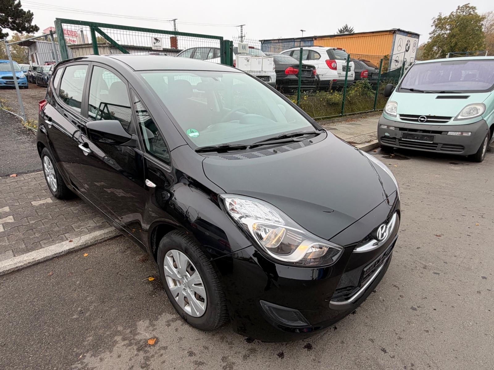 Hyundai ix20 2012 — photo 7