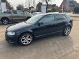 Audi A3 1.6 Attraction*Klimaa.*SHZ*uvm* - Audi A3 bis 5.000 Euro
