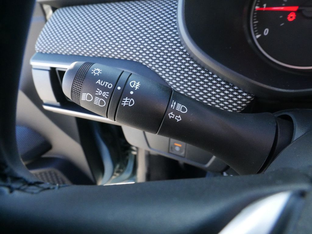 Fahrzeugabbildung Dacia Sandero Stepway Expression TCe 90