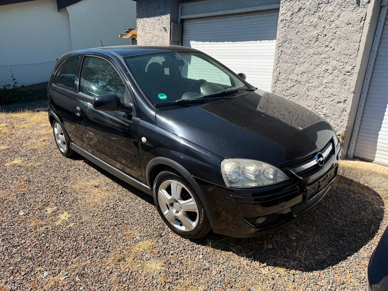 Opel Corsa 1.2 mit Sitzheiz,  mit TÜV bis 02/2027