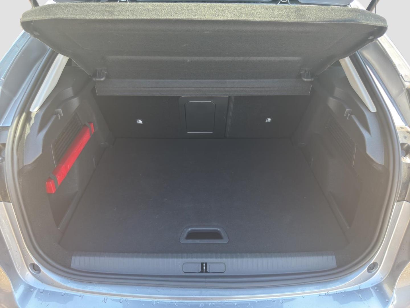 Citroën C4 PureTech 130 Stop & Start Shine 8 Fach Bereif