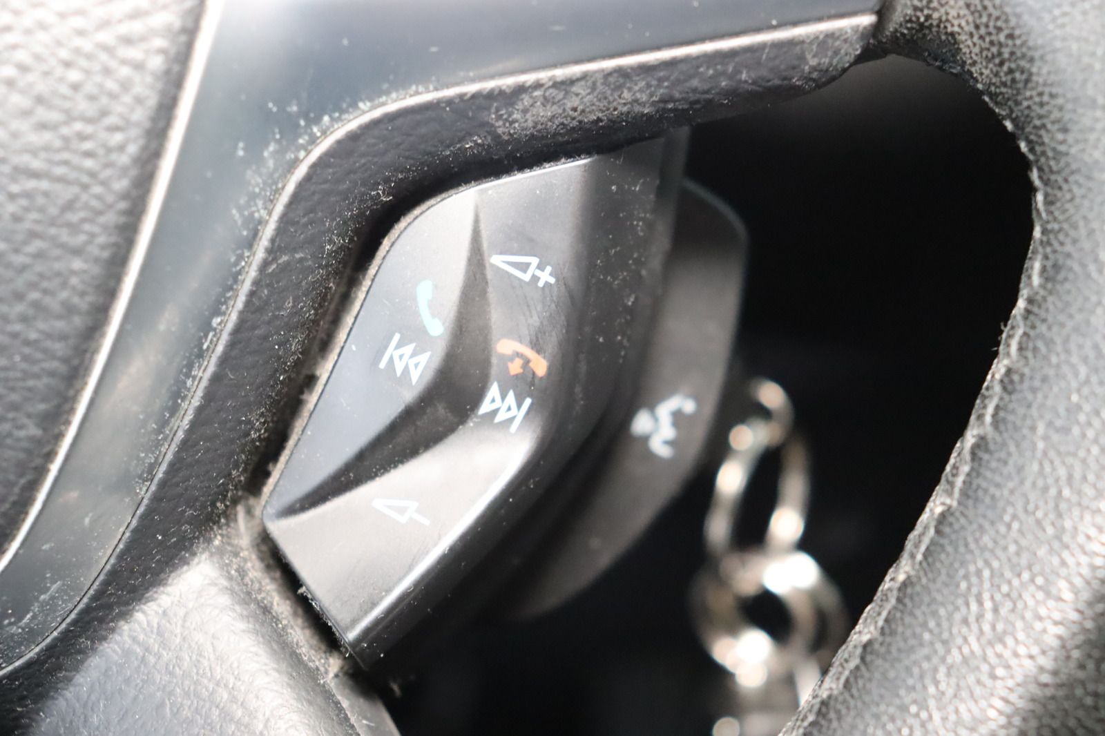 Fahrzeugabbildung Ford Focus 1.0 econetic Turnier Champions League