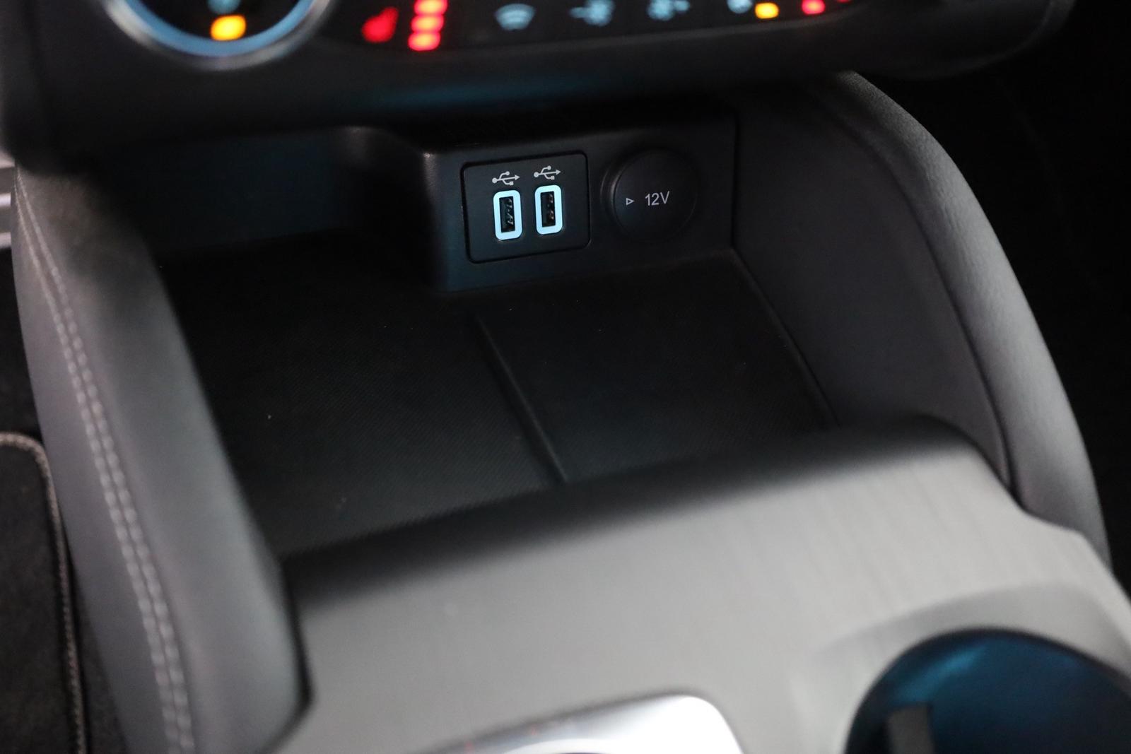 Ford Focus Turnier 2.3 EcoBoost ST LED Navi Kamera, миниатюра 13