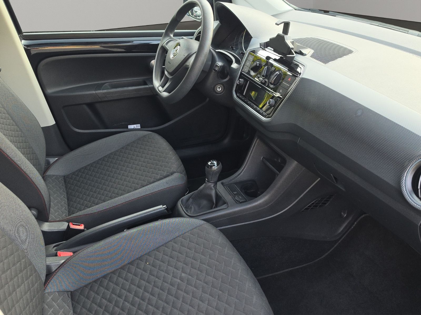 Fahrzeugabbildung Volkswagen up! join up! Start-Stopp Panorama-Dach