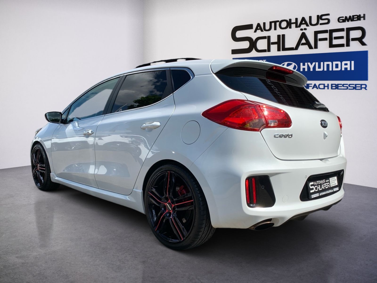 Fahrzeugabbildung Kia Ceed GT-Track 1.6 T-GDI Navi PanDach EXPORT