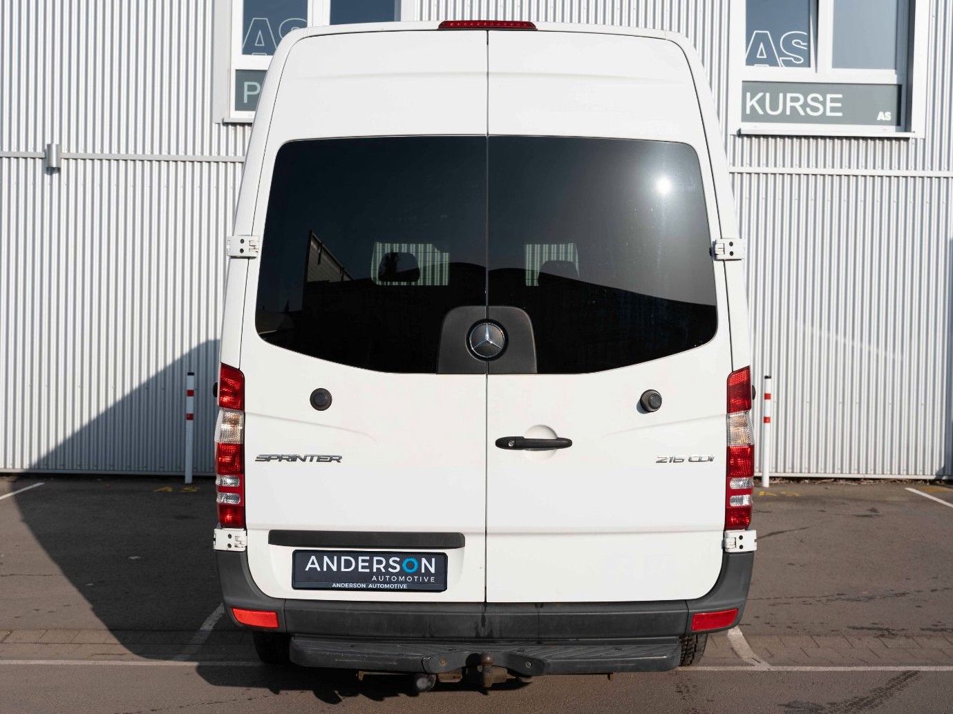 Fahrzeugabbildung Mercedes-Benz SPRINTER II L2H2 KASTEN 216 CDI AHK  KLIMA TEL
