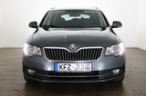 Skoda Superb Combi*4x4*Navi*Leder*HU/AU+Service neu - Skoda Superb: Se
