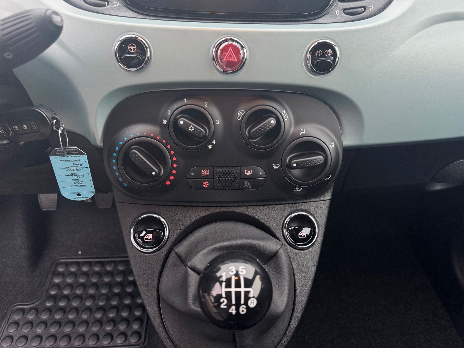 Fahrzeugabbildung Fiat FIAT 500 Hatchback Carplay  Hybrid Tageszulassun