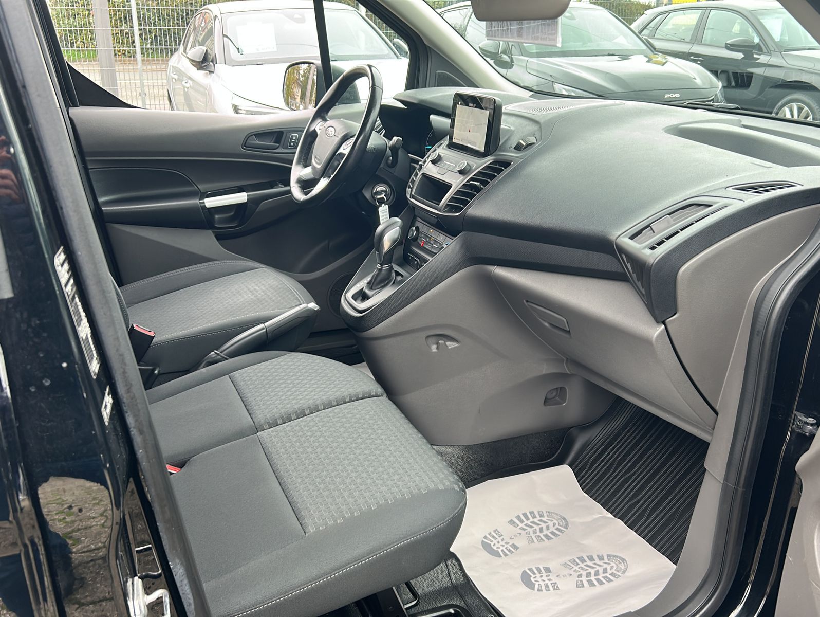 Fahrzeugabbildung Ford Transit Connect 200 L1S&S Trend