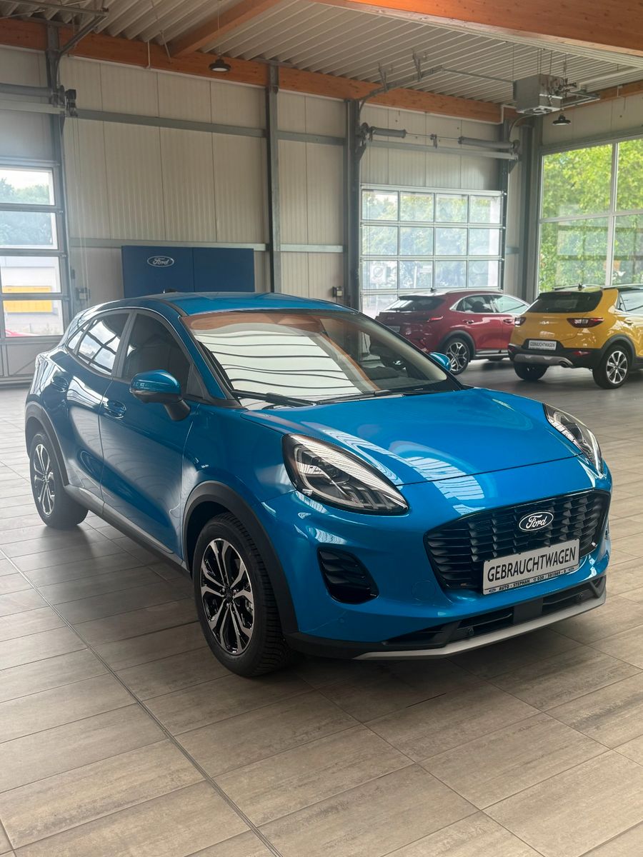 Fahrzeugabbildung Ford Puma Titanium Automatik / LED