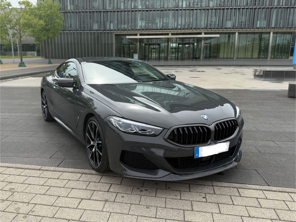 BMW 840