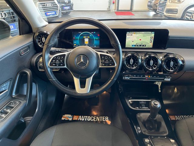 Mercedes-Benz A 180 d  *TACHODIGITAL*MBUX*NAVI*KAM*1.HAND*