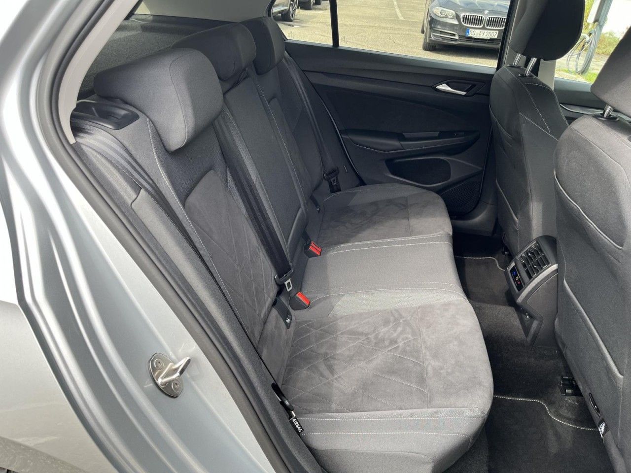 Volkswagen Golf - Bild 12