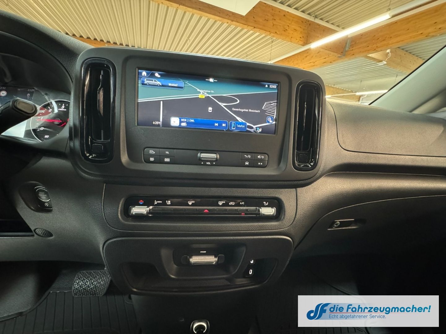 Fahrzeugabbildung Mercedes-Benz Vito Kasten 116 CDI RWD PRO lang Navi Apple CarP