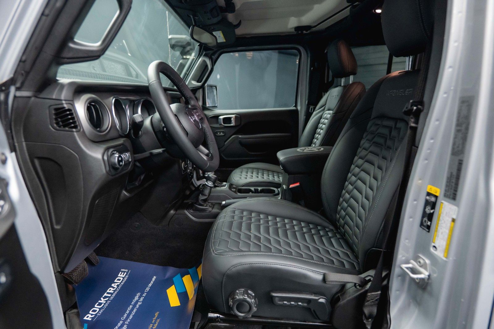 Fahrzeugabbildung Jeep Wrangler 3.6 V6 UNLIMITED SPORT OFFROAD 4x4 LED