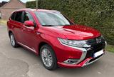Mitsubishi Outlander 2.4 MIVEC PLUG-IN HYBRID 4WD Plus ... - Mitsubishi Outlander von privat