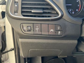 Bild 12 Hyundai i30 Fastback 1.4 T-GDI Style - Navi - RFK - Temp