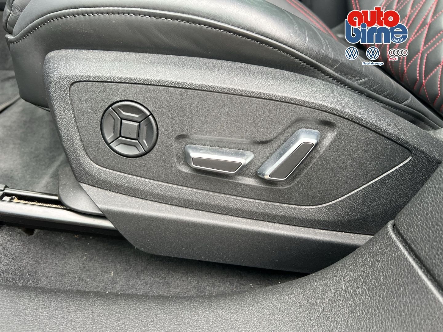 SQ8 e-tron Sportback quattro Allrad HUD Luftfede