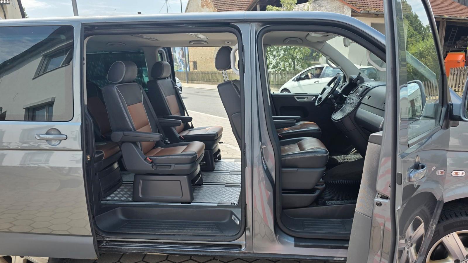 Volkswagen T5 Transporter Bus Multivan PanAmericana 4Motion