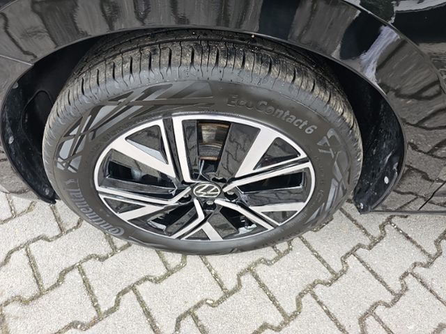 Fahrzeugabbildung Volkswagen Touran 2.0 TDI HIGHLINE 7-SITZER KAMERA AHK TRAI